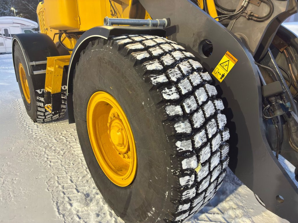 Chargeuse sur pneus L70E