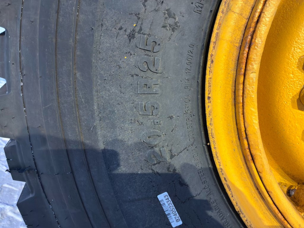 Chargeuse sur pneus L70E