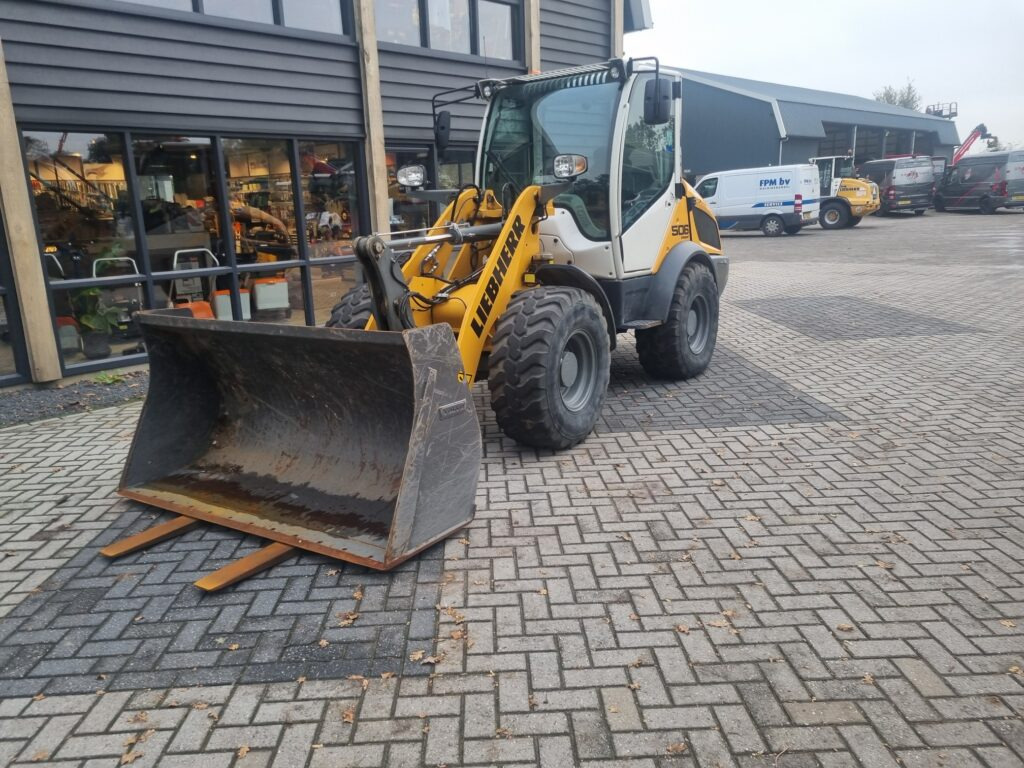 Chargeuse sur pneus LIEBHERR L506C