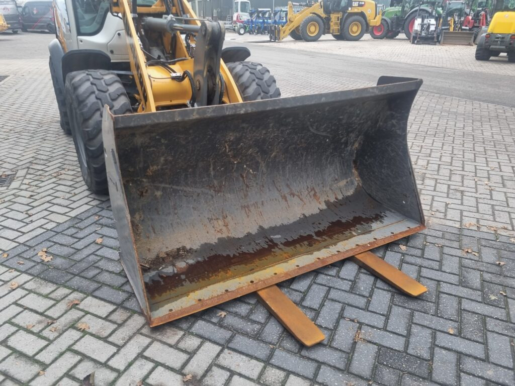 Chargeuse sur pneus LIEBHERR L506C