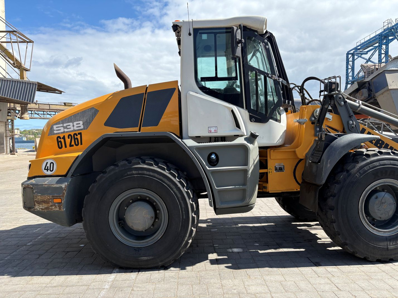 Chargeuse sur pneus LIEBHERR L538