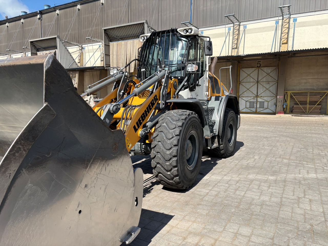 Chargeuse sur pneus LIEBHERR L538