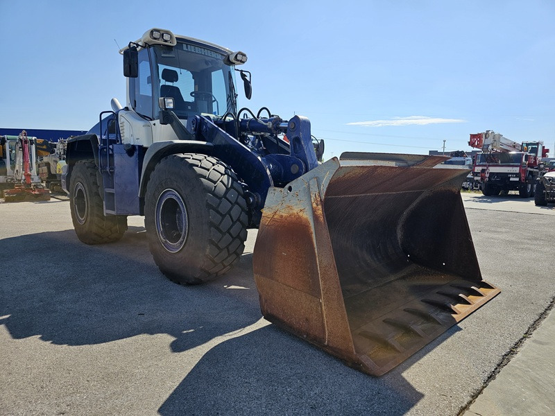 Chargeuse sur pneus LIEBHERR L556