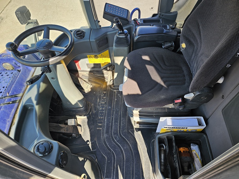 Chargeuse sur pneus LIEBHERR L556