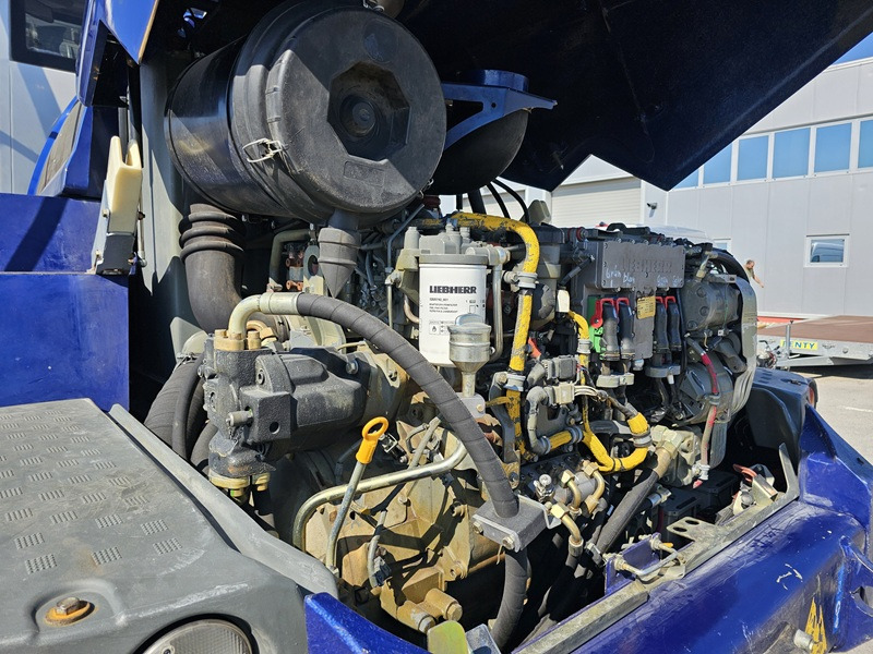 Chargeuse sur pneus LIEBHERR L556