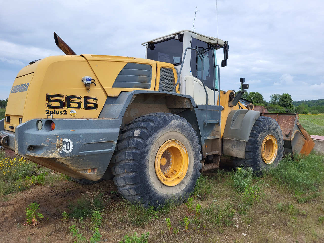 Chargeuse sur pneus LIEBHERR L566