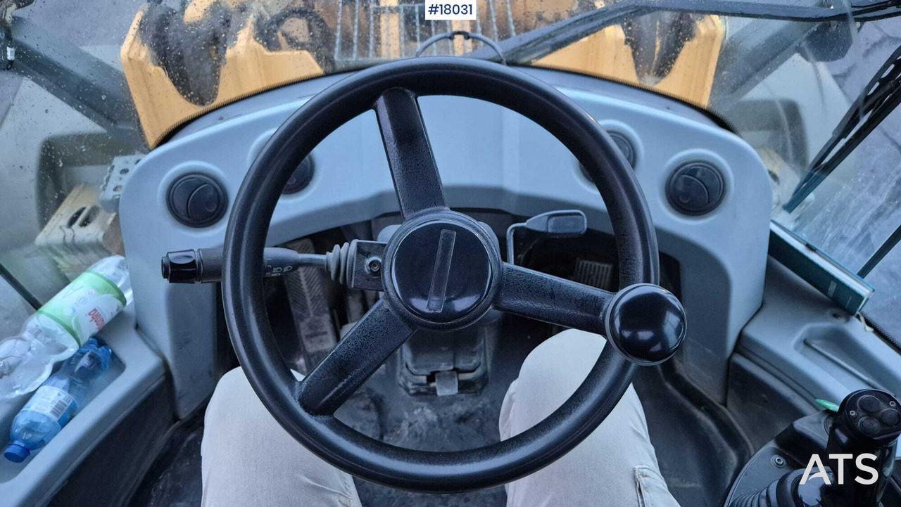 Chargeuse sur pneus LIEBHERR L576 wheel loader (2017)