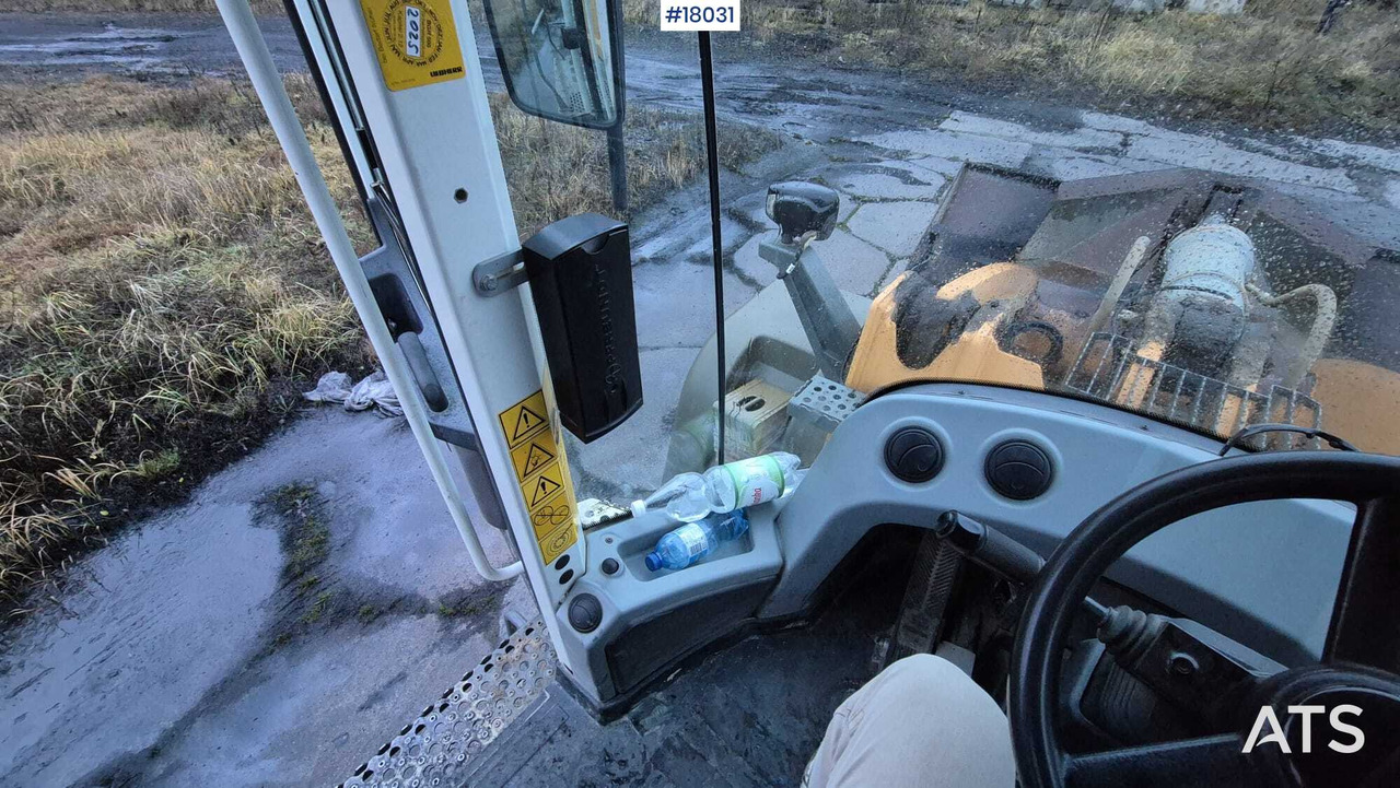Chargeuse sur pneus LIEBHERR L576 wheel loader (2017)