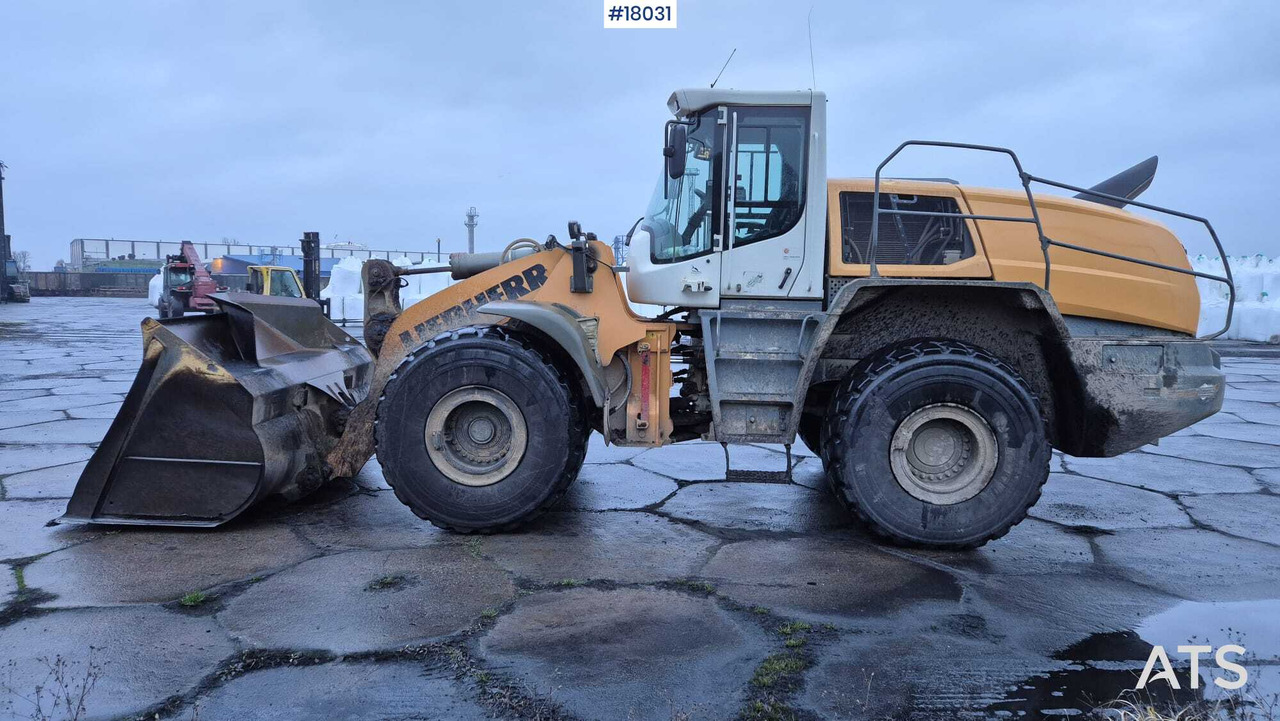 Chargeuse sur pneus LIEBHERR L576 wheel loader (2017)