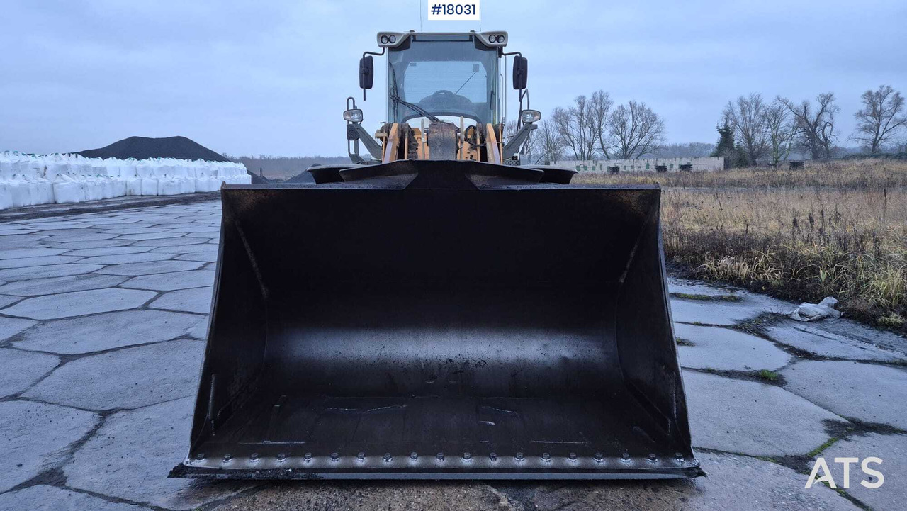 Chargeuse sur pneus LIEBHERR L576 wheel loader (2017)