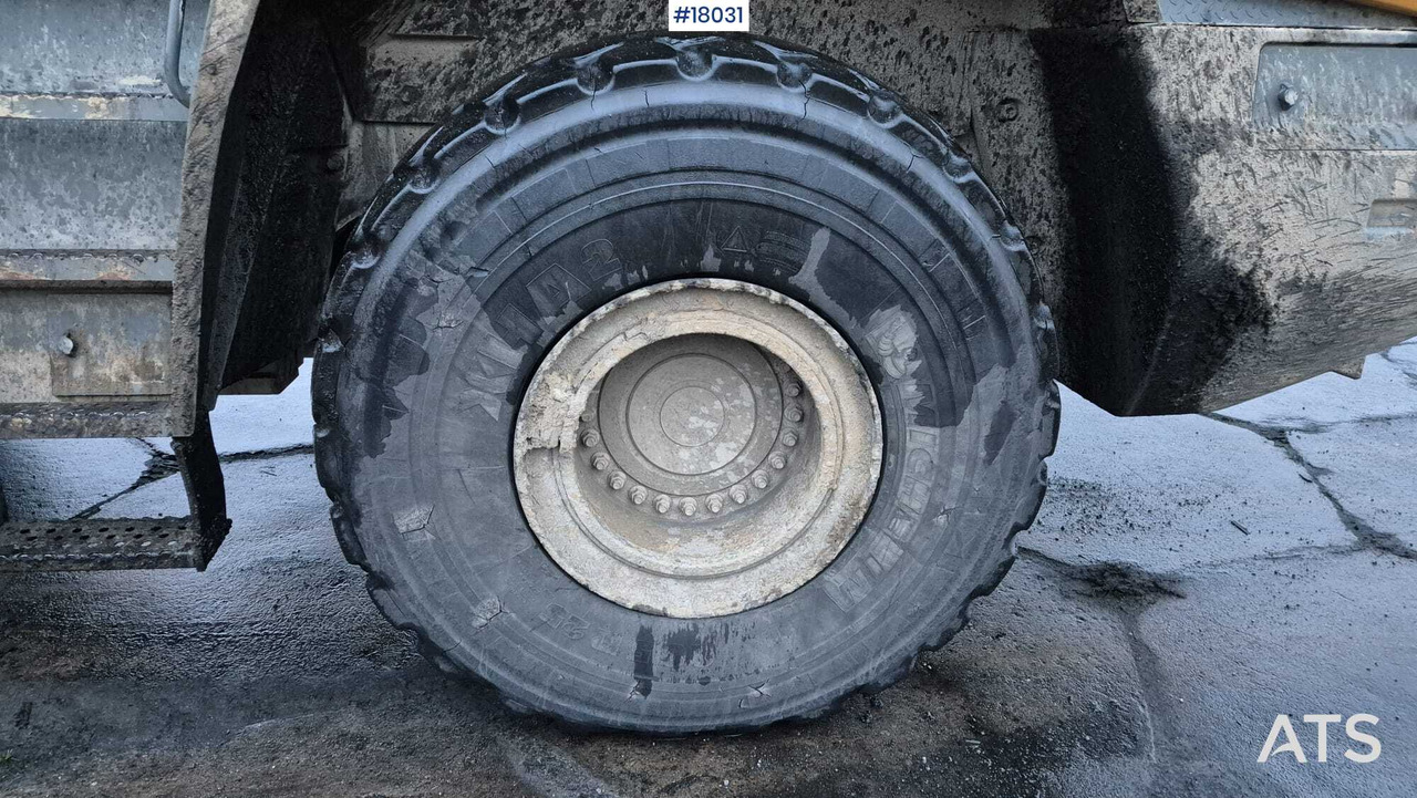 Chargeuse sur pneus LIEBHERR L576 wheel loader (2017)