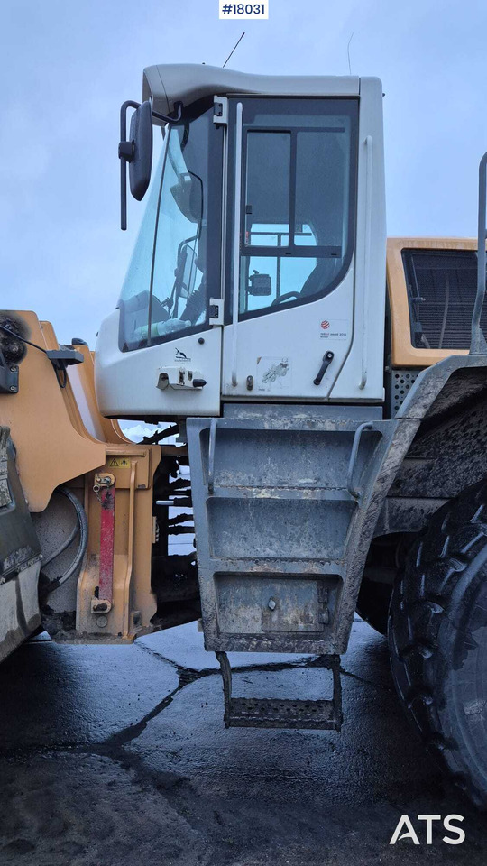 Chargeuse sur pneus LIEBHERR L576 wheel loader (2017)