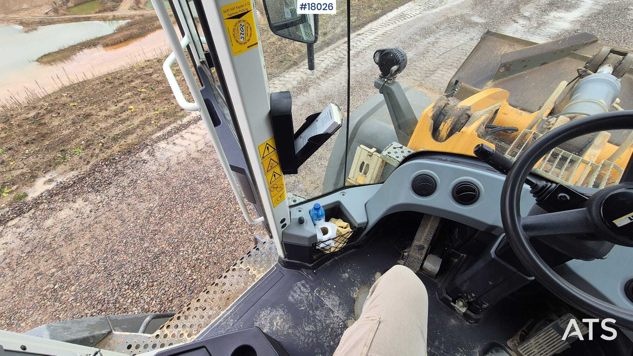 Chargeuse sur pneus LIEBHERR L576 xPower wheel loader (2019)