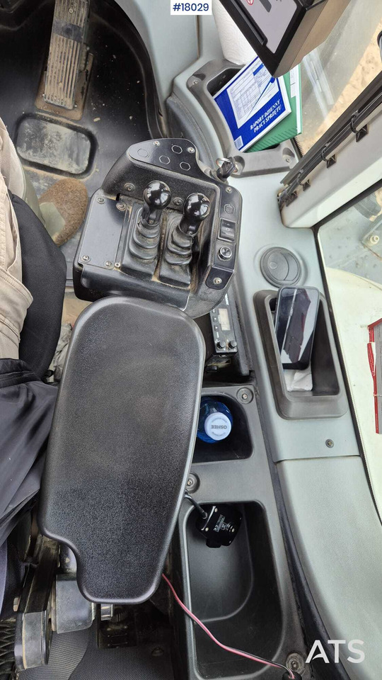 Chargeuse sur pneus LIEBHERR L576 xPower wheel loader (2019)