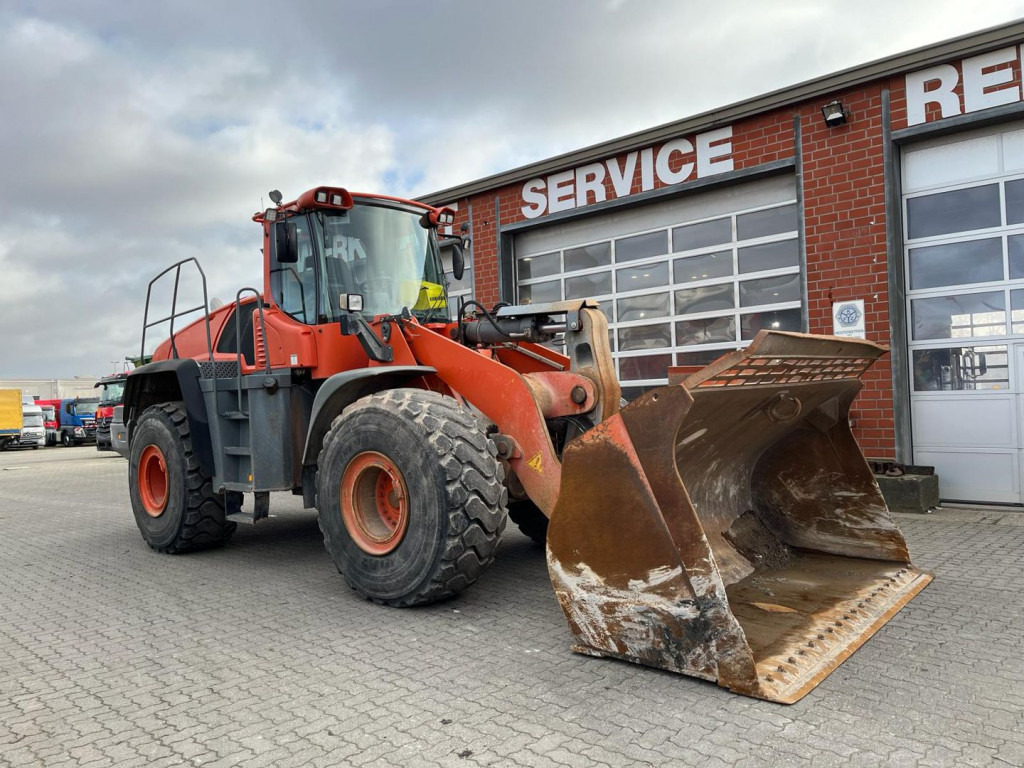 Chargeuse sur pneus LIEBHERR Radlader L 566 Radlader