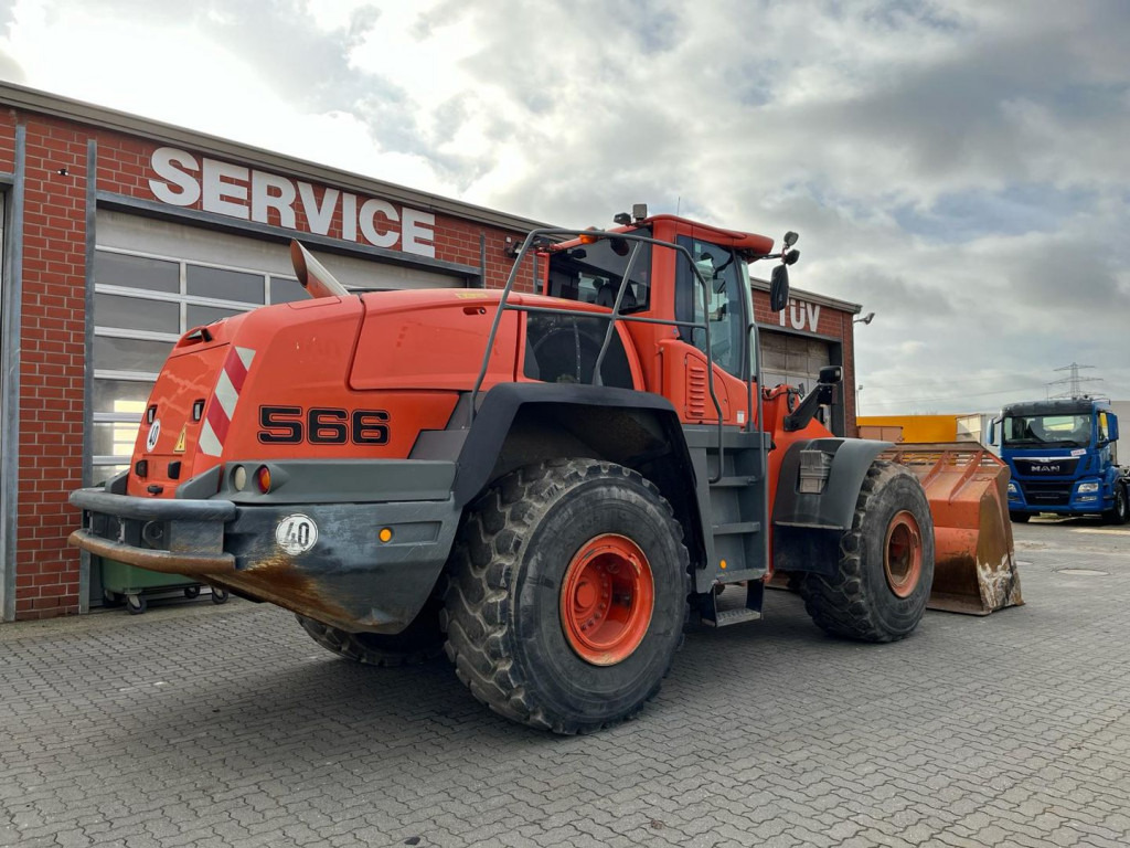 Chargeuse sur pneus LIEBHERR Radlader L 566 Radlader