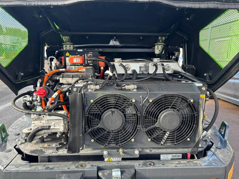 Chargeuse sur pneus LIUGONG 820 TE Electric