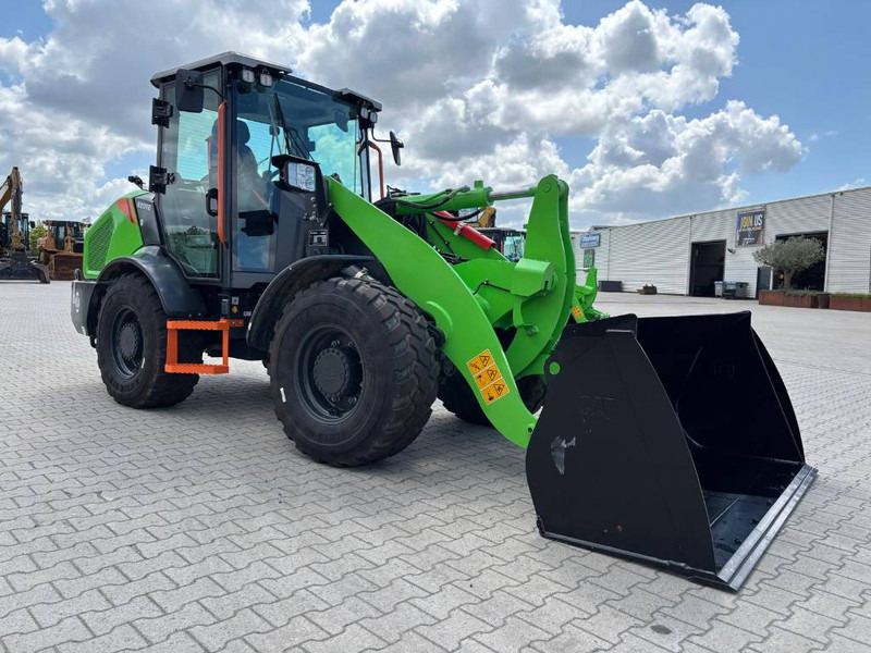 Chargeuse sur pneus LIUGONG 820 TE Electric