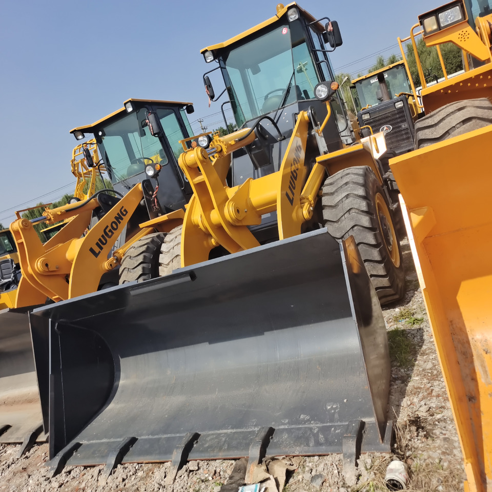 Chargeuse sur pneus LIUGONG 836