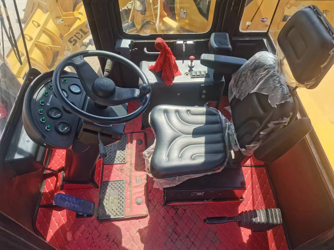 Chargeuse sur pneus LIUGONG 836