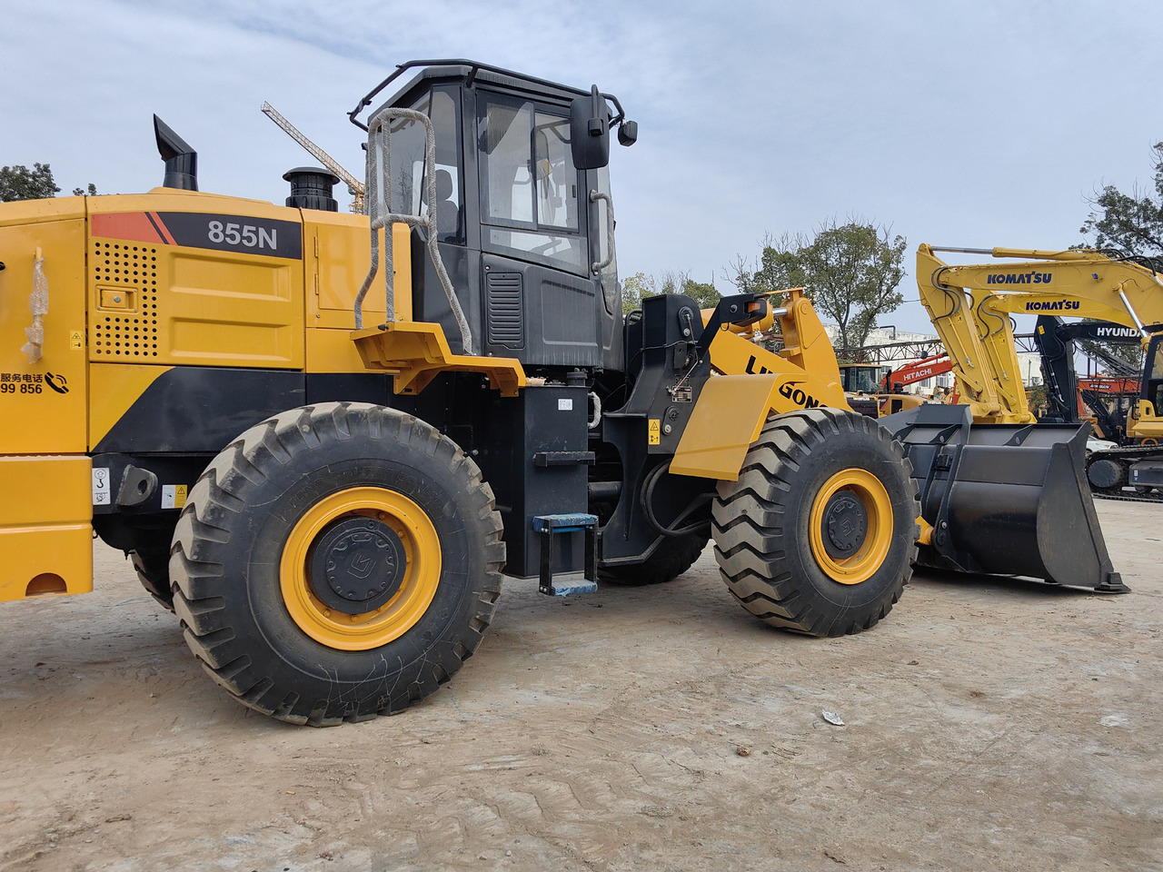 Chargeuse sur pneus LIUGONG 855N