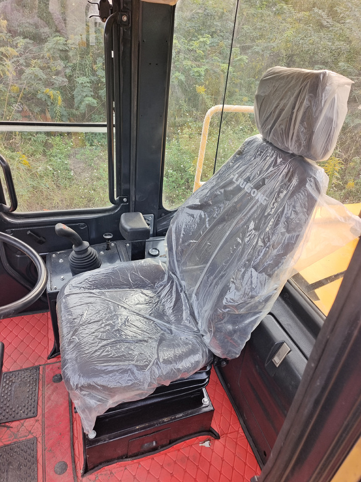 Chargeuse sur pneus LIUGONG 856