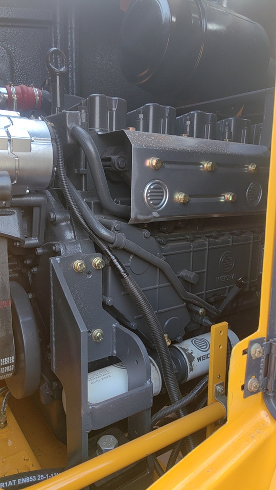 Chargeuse sur pneus LIUGONG 856