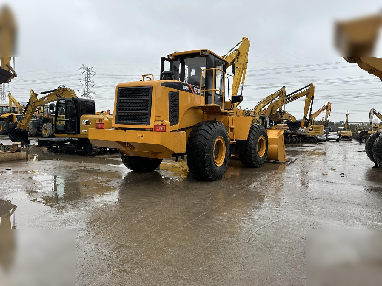 Chargeuse sur pneus LIUGONG 856