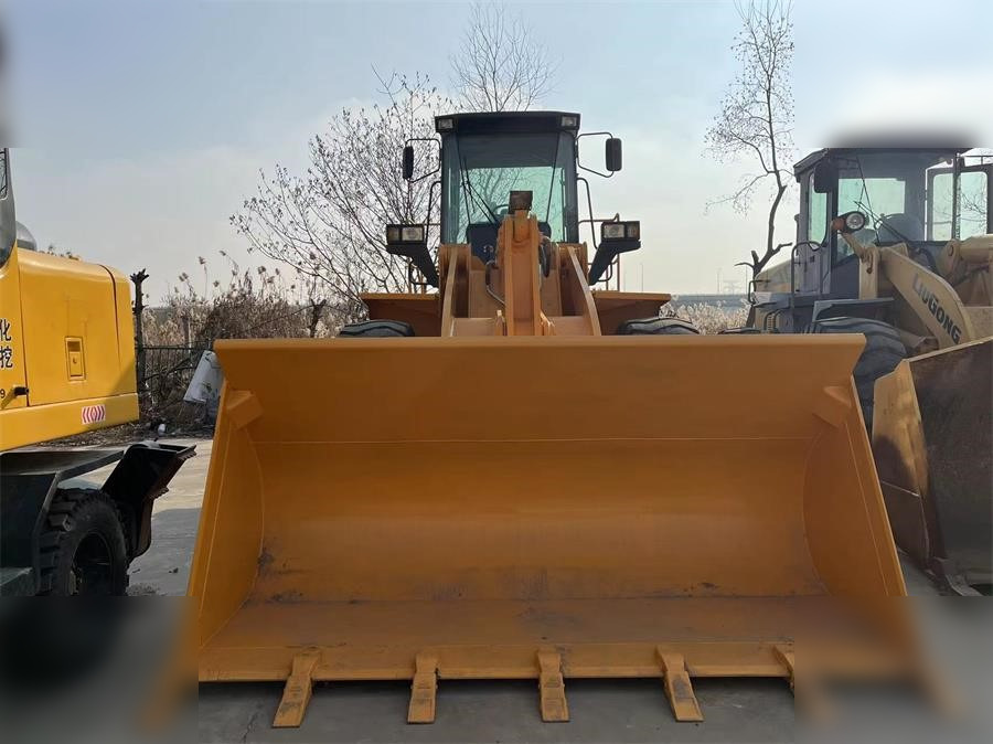 Chargeuse sur pneus LIUGONG 856