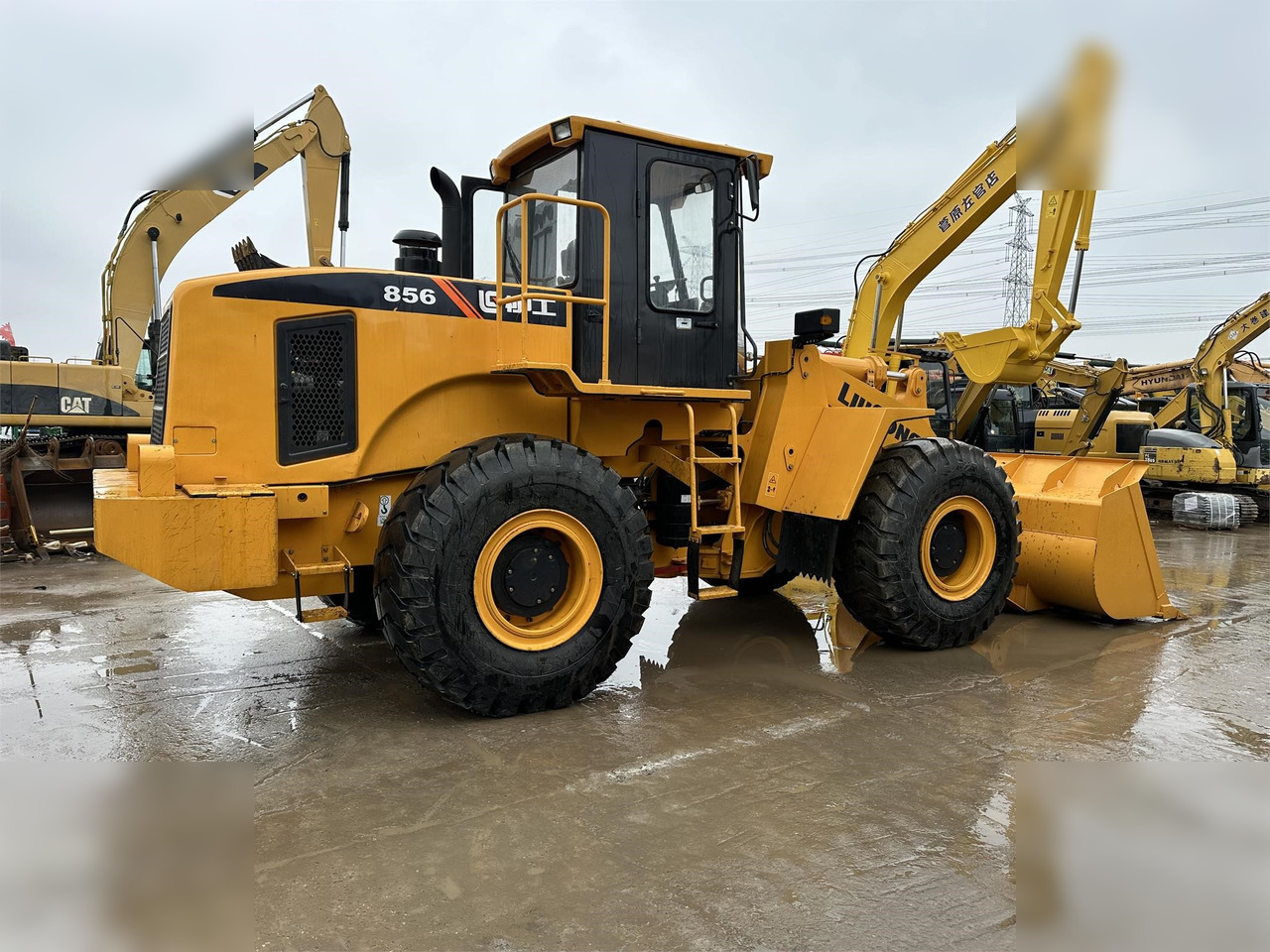 Chargeuse sur pneus LIUGONG 856