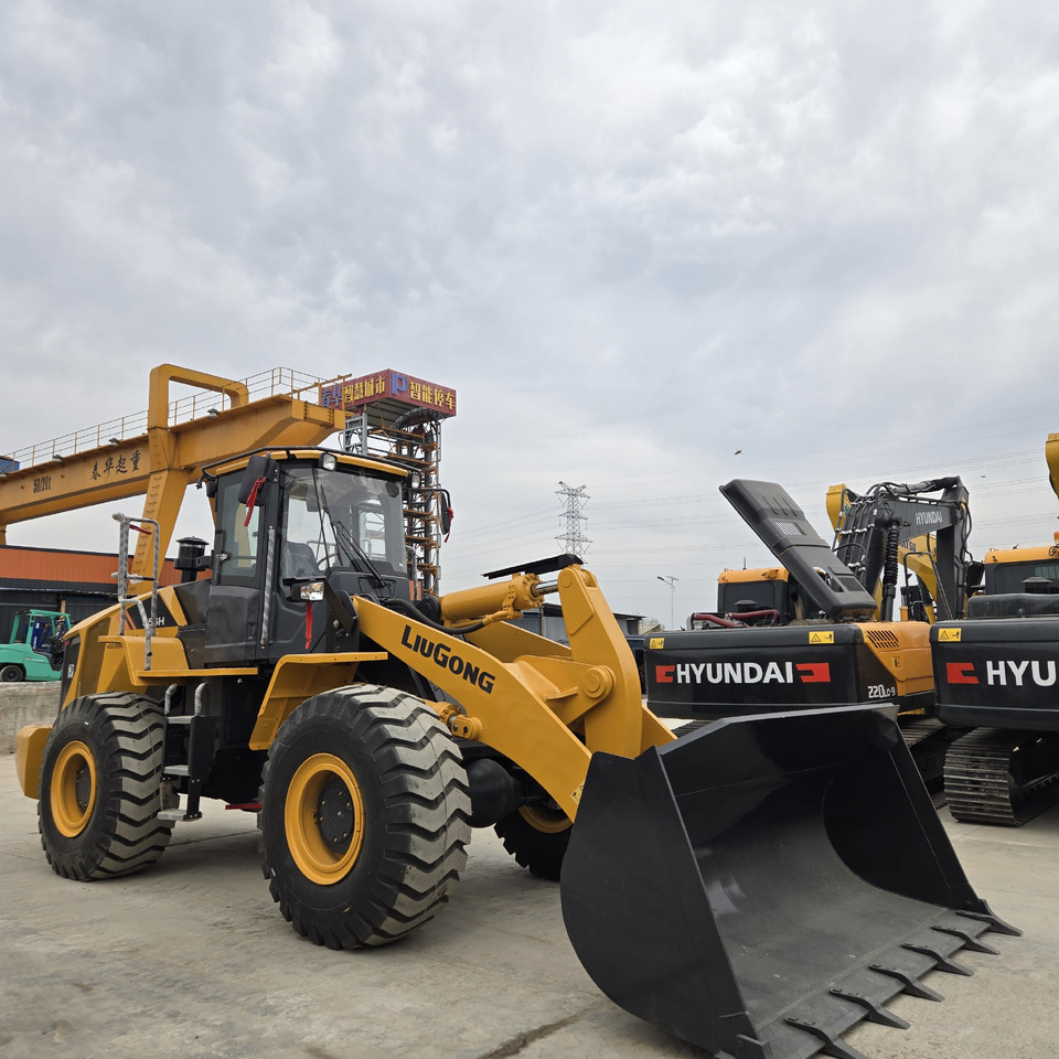 Chargeuse sur pneus LIUGONG 856H