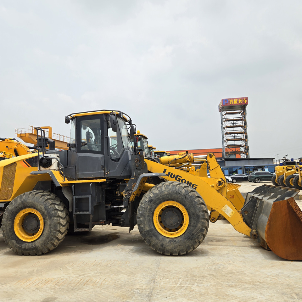 Chargeuse sur pneus LIUGONG 856H