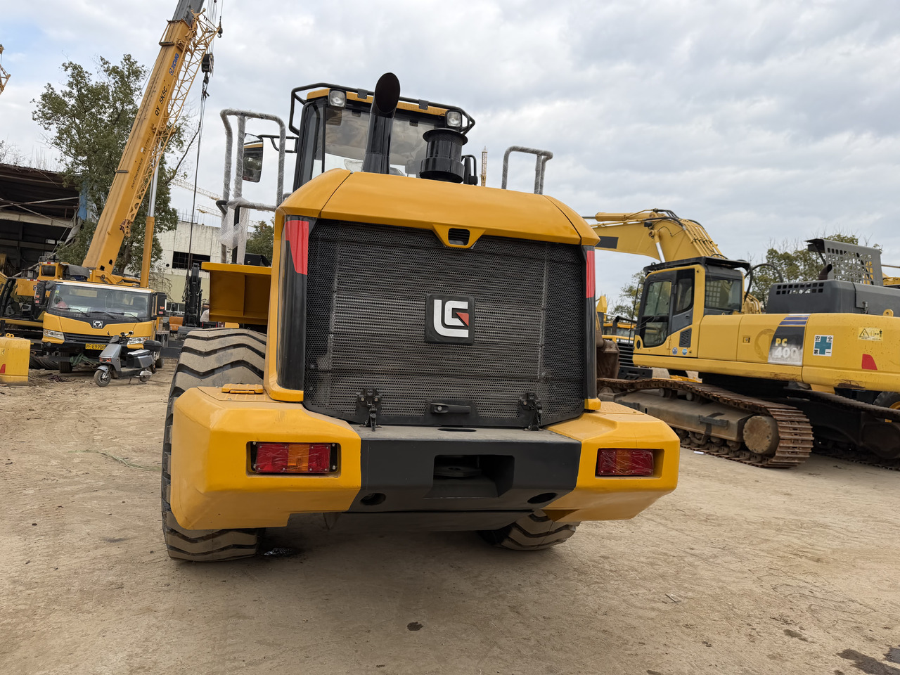 Chargeuse sur pneus LIUGONG 856H