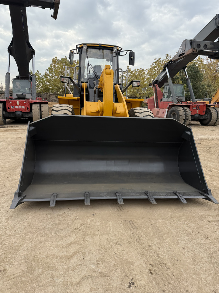 Chargeuse sur pneus LIUGONG 856H