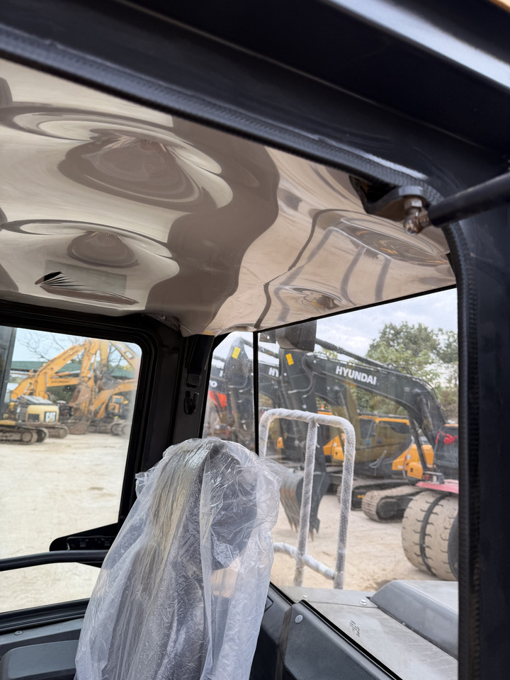 Chargeuse sur pneus LIUGONG 856H