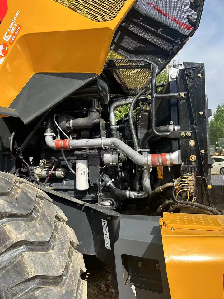 Chargeuse sur pneus LIUGONG 856H