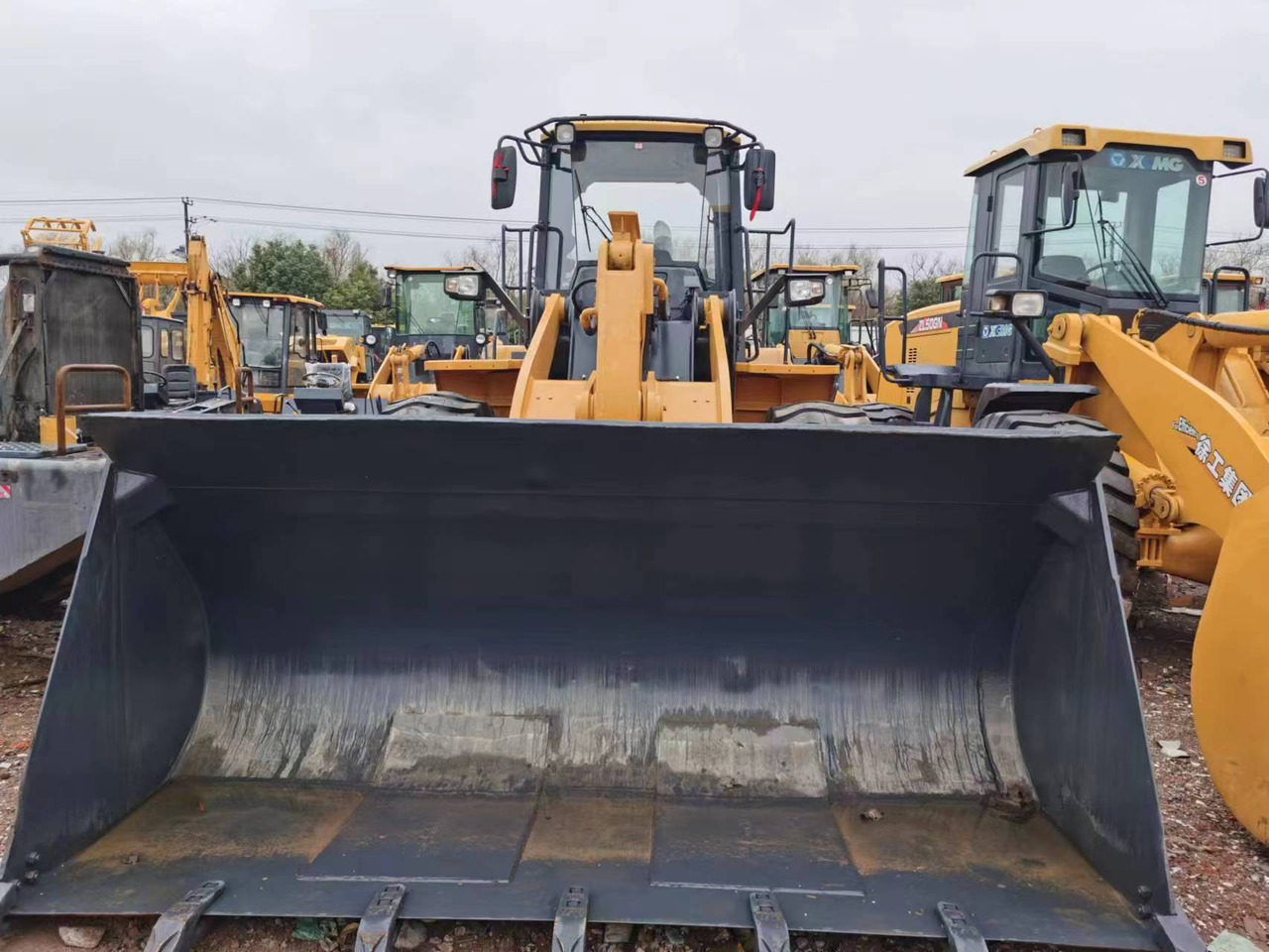 Chargeuse sur pneus LIUGONG 856H