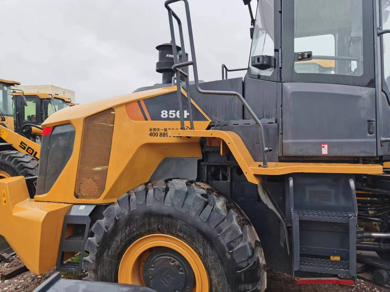 Chargeuse sur pneus LIUGONG 856H