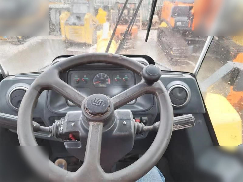 Chargeuse sur pneus LIUGONG 856H