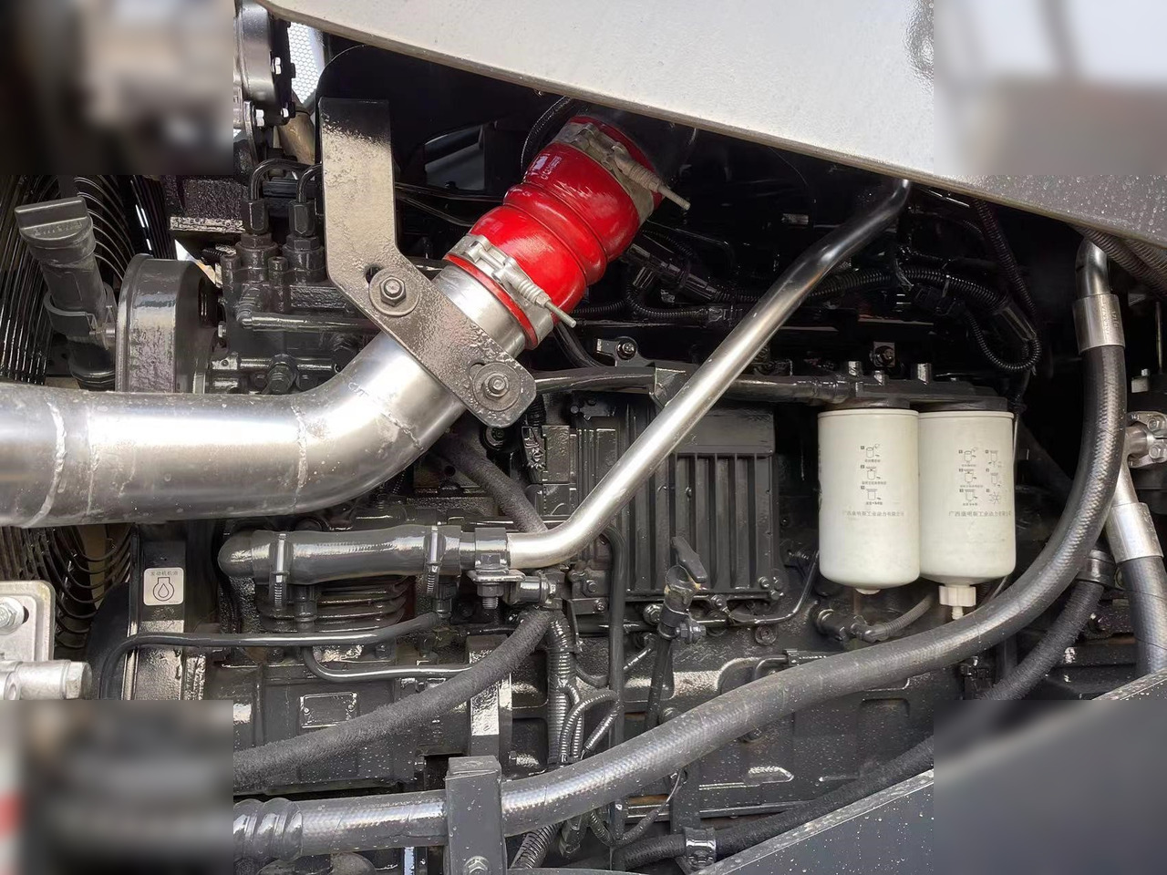 Chargeuse sur pneus LIUGONG 856H