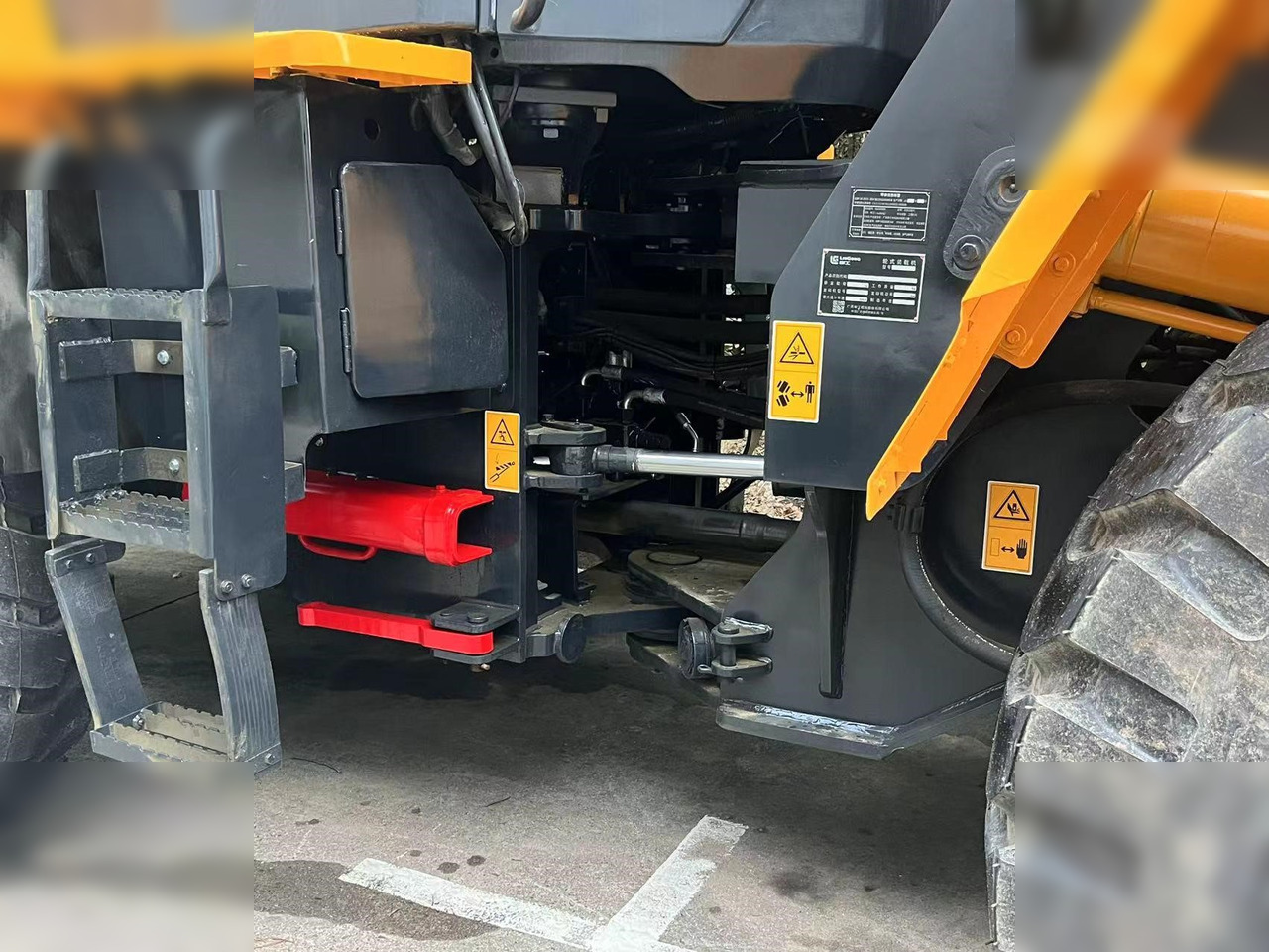 Chargeuse sur pneus LIUGONG 856H