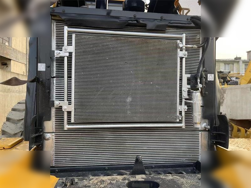 Chargeuse sur pneus LIUGONG 856H