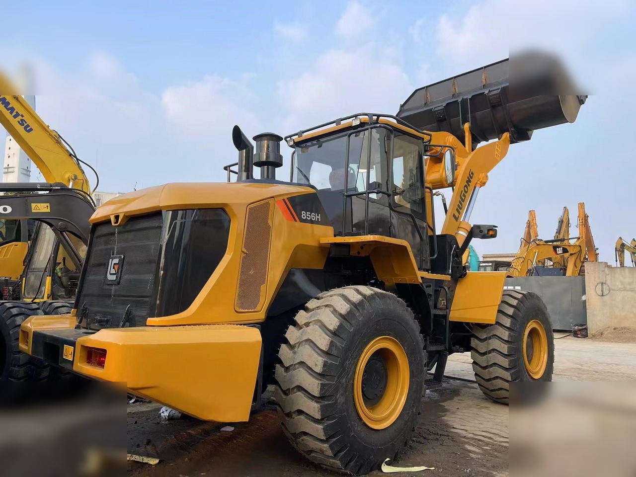Chargeuse sur pneus LIUGONG 856H