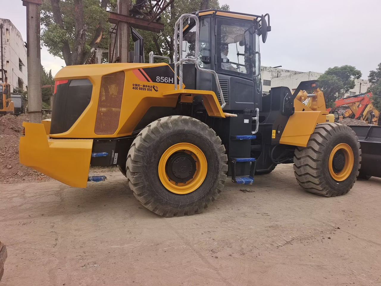 Chargeuse sur pneus LIUGONG 856H CLG 856 H