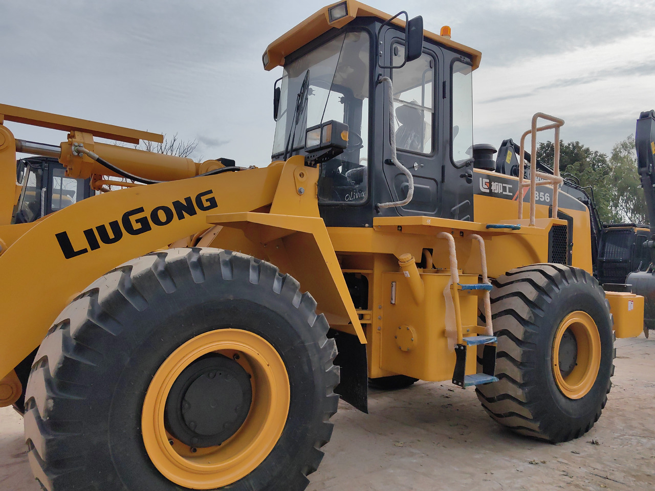 Chargeuse sur pneus LIUGONG 856 856H