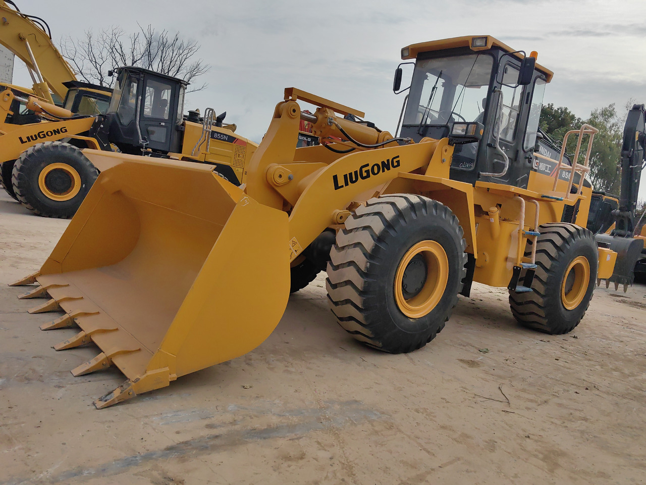 Chargeuse sur pneus LIUGONG 856 856H