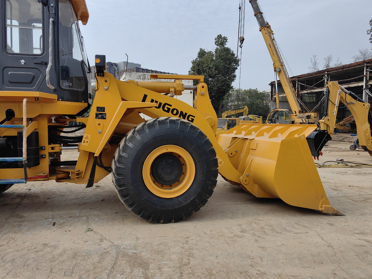 Chargeuse sur pneus LIUGONG 856 856H 862H 870H