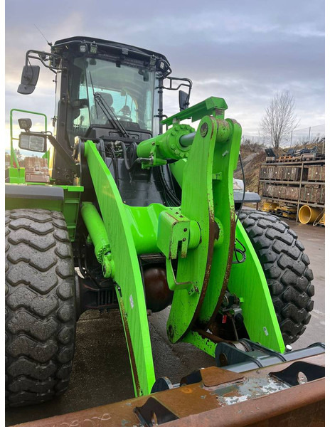 Chargeuse sur pneus LIUGONG 856 HE