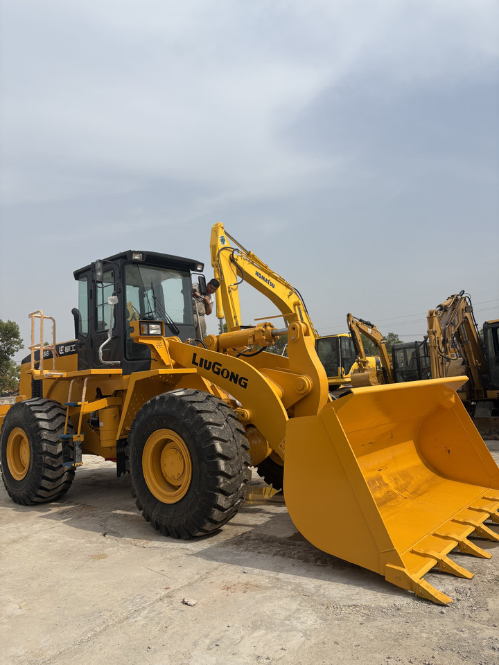 Chargeuse sur pneus LIUGONG 856 wheel loader