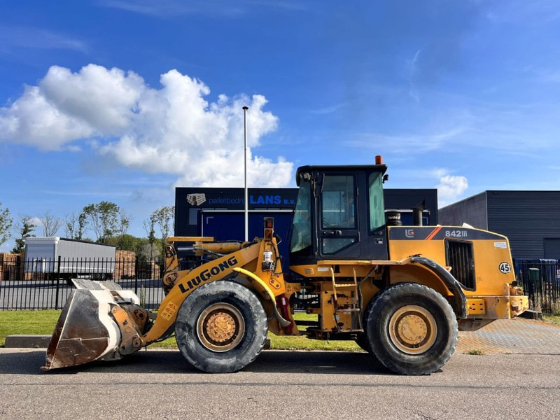 Chargeuse sur pneus LIUGONG /CATERPILLAR CLG842 III